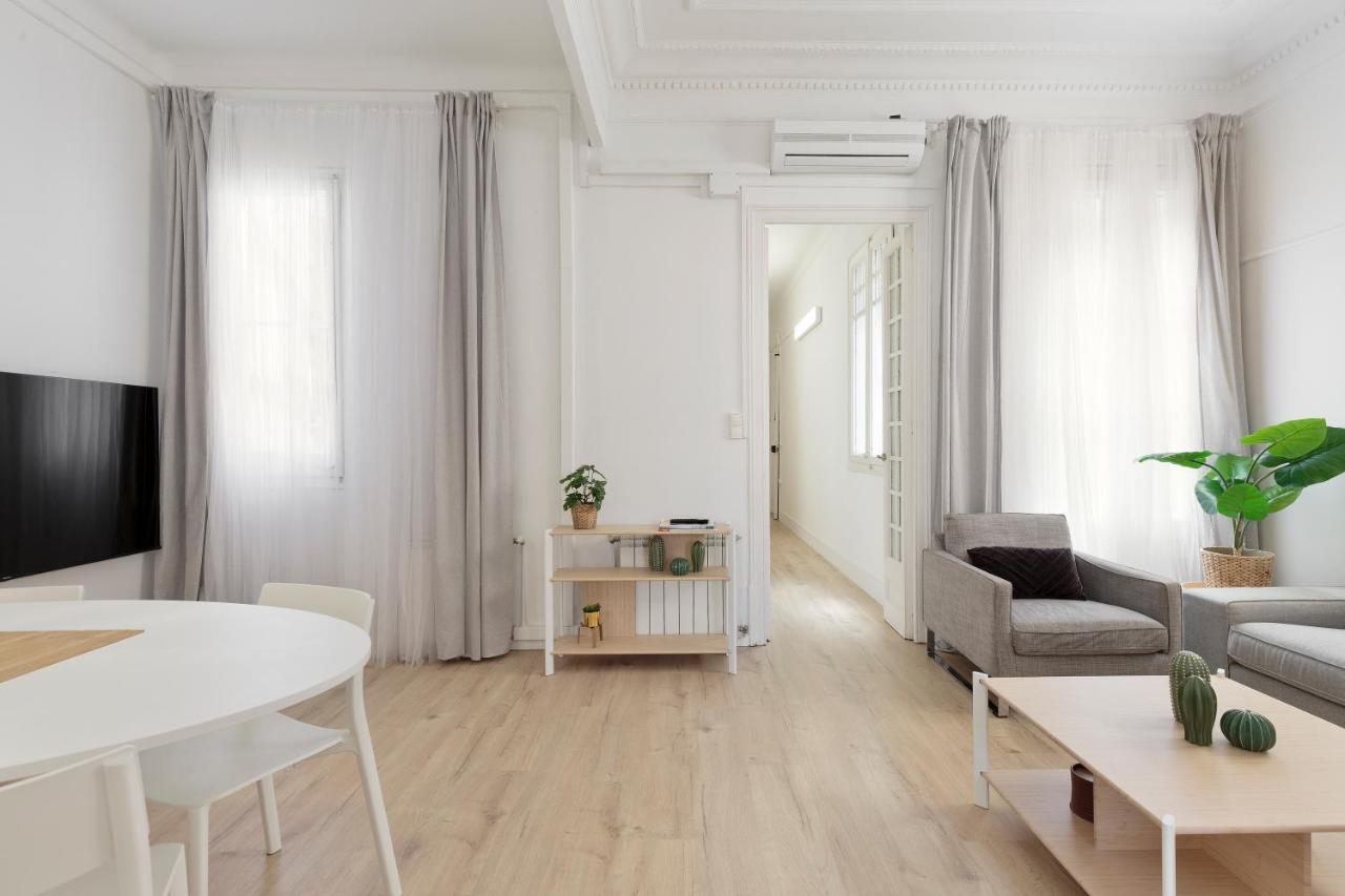 Suites4days Gaudi Eixample Barcelone Extérieur photo